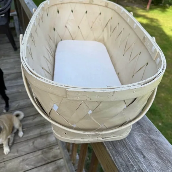 Vintage Antique 1930’s Baby Basket Bassinet FOR DECORATION Only